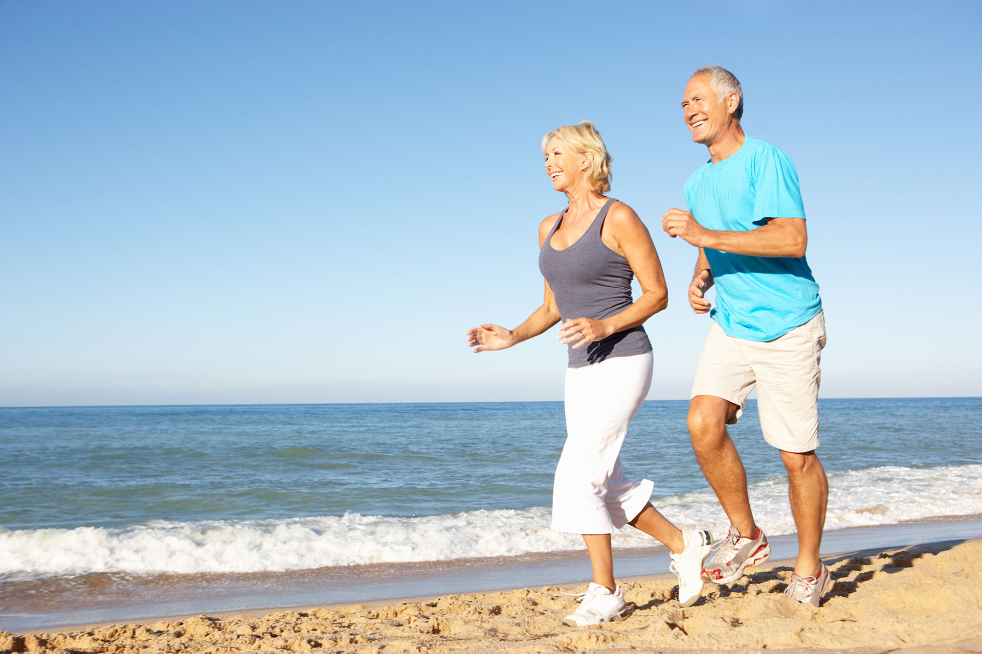 Couple joggin